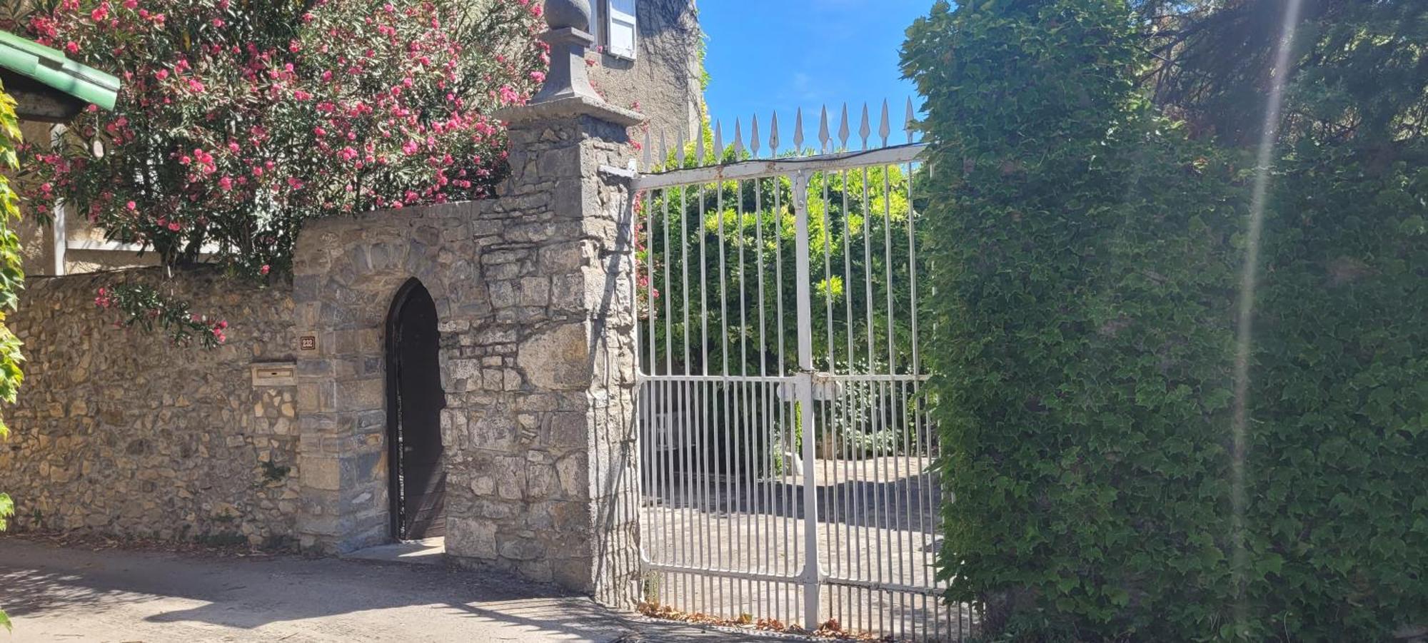 Le Domaine Du Soulier -Gite Et Chambres D'Hotes - La Maison Du Gardien Tornac Eksteriør bilde